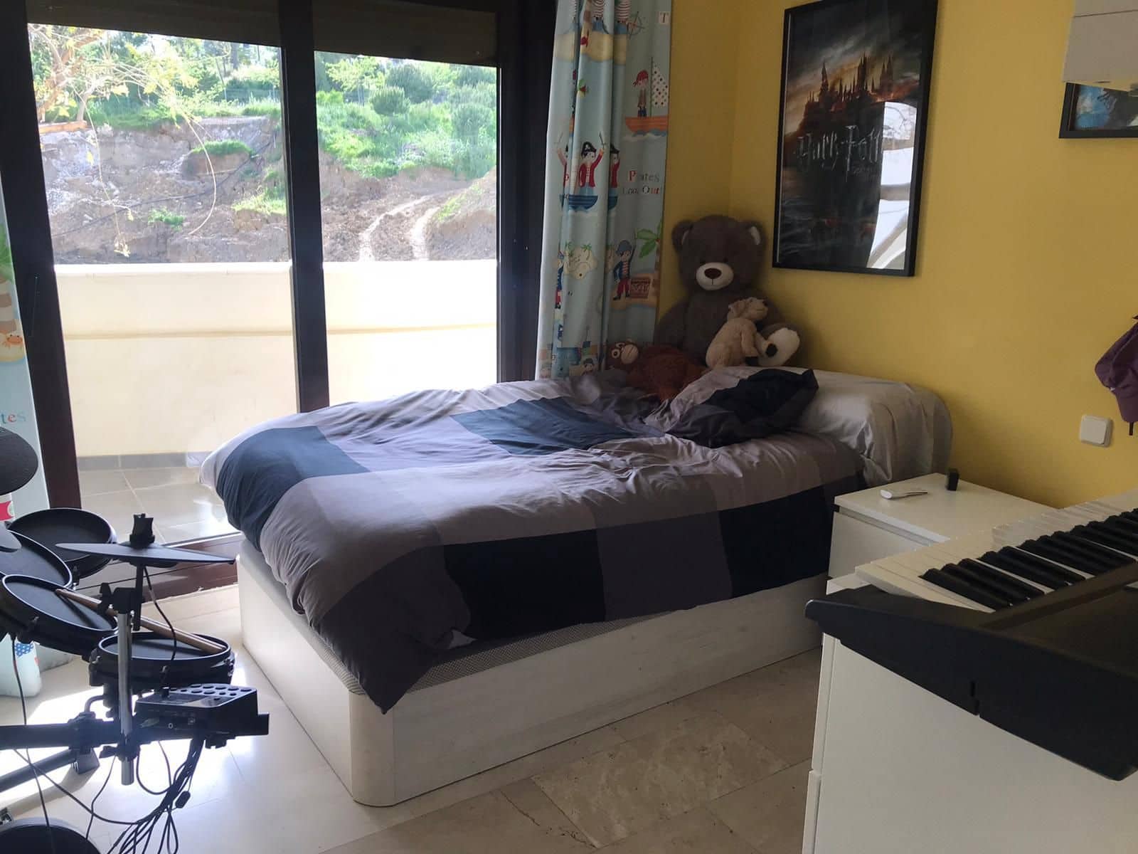 3 makuuhuone Huoneisto myytävänä paikassa Estepona - 449 000 € (Ref: 9910584)