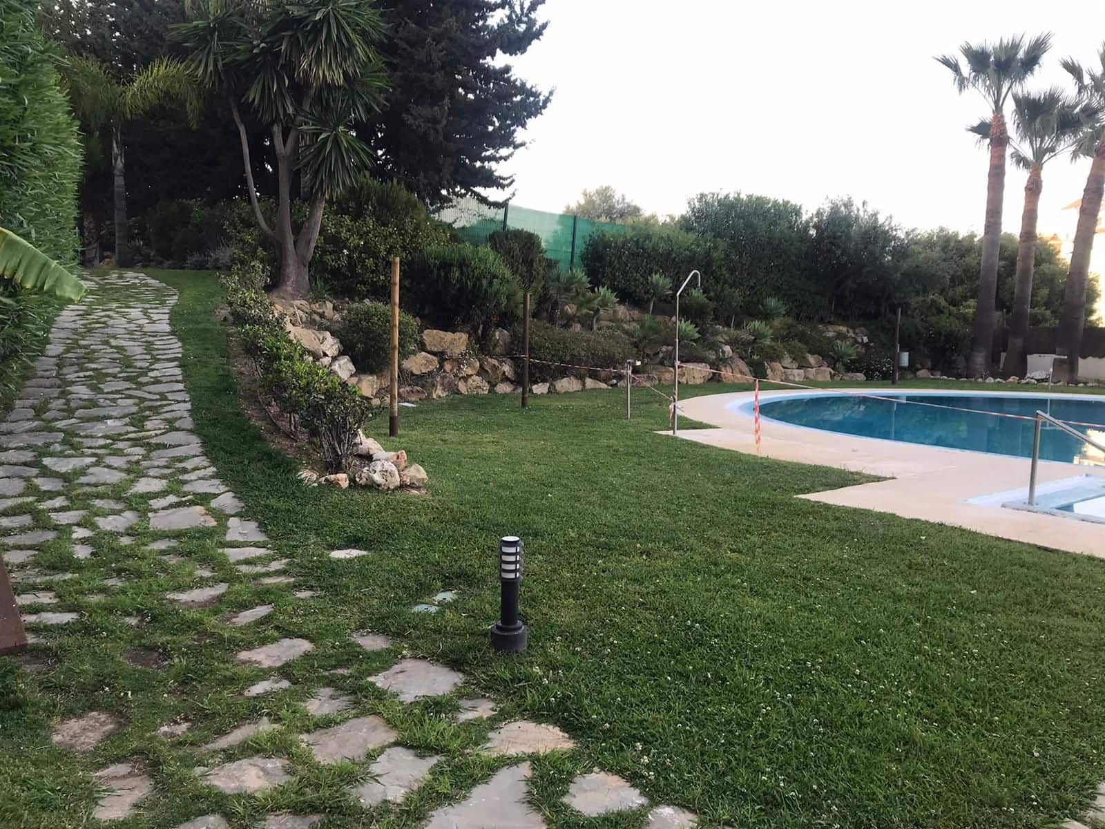 3 makuuhuone Huoneisto myytävänä paikassa Estepona - 449 000 € (Ref: 9910584)