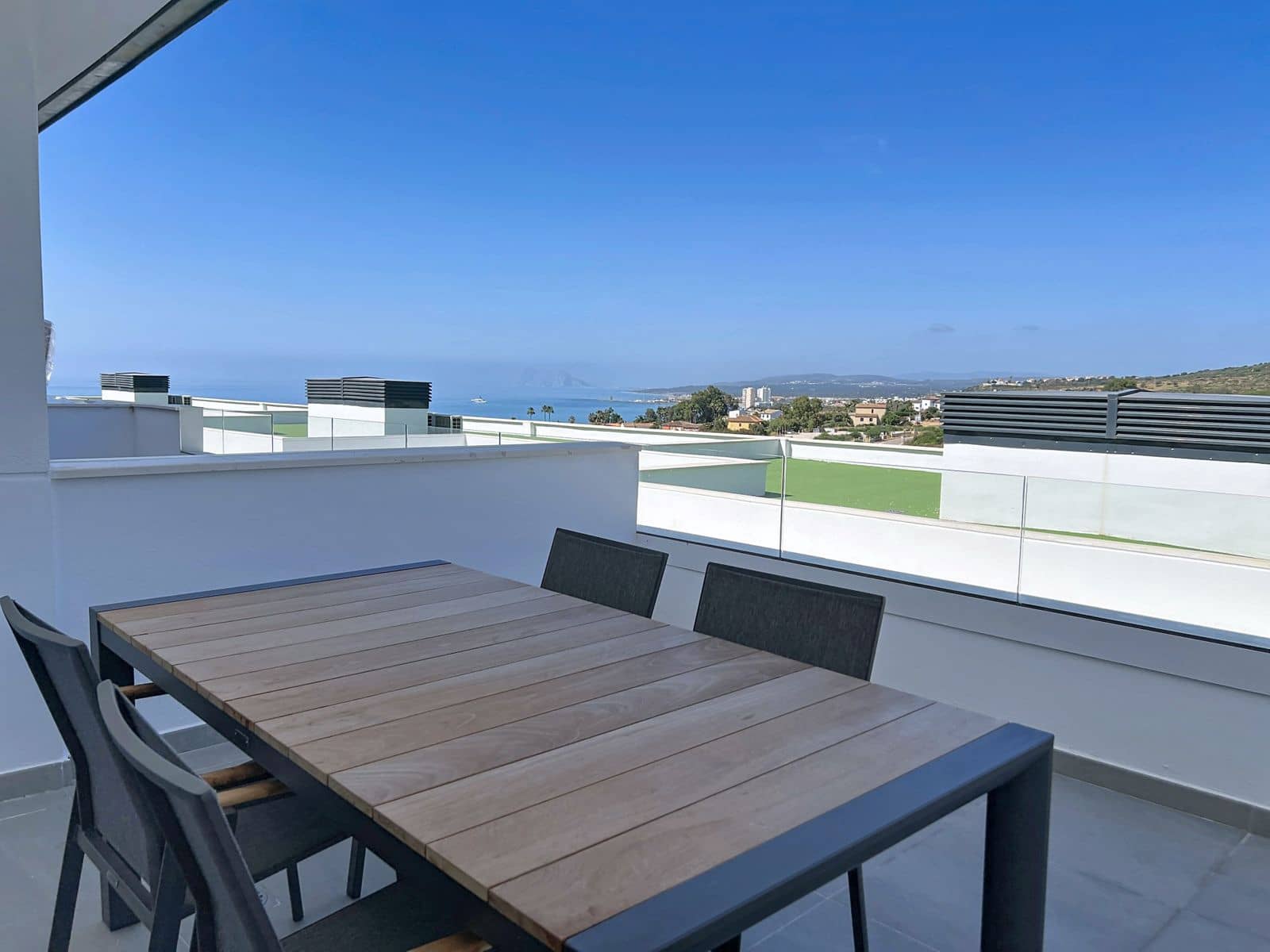 4 bedroom Townhouse for sale in Manilva - € 490,000 (Ref: 9910585)