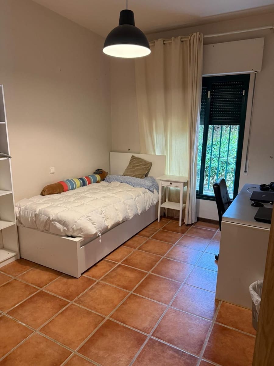 4 sovrum Semi-fristående Villa till salu i Sotogrande - 695 000 € (Ref: 9910594)
