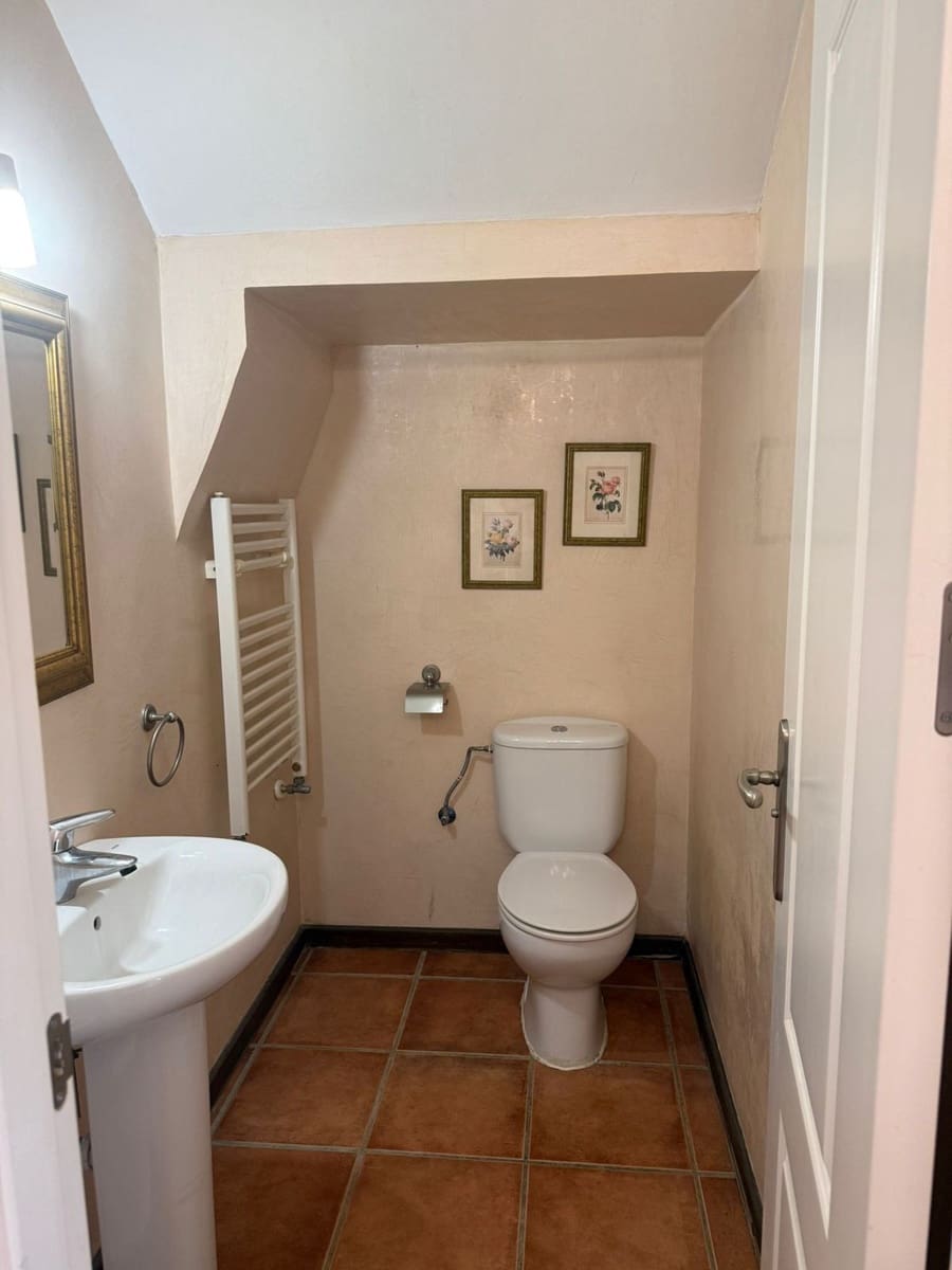 4 sovrum Semi-fristående Villa till salu i Sotogrande - 695 000 € (Ref: 9910594)