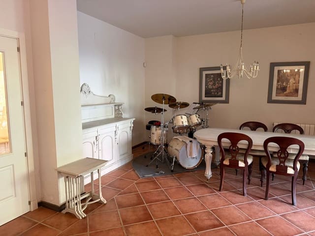 4 sovrum Semi-fristående Villa till salu i Sotogrande Costa, San Roque - 695 000 € (Ref: 9910594)