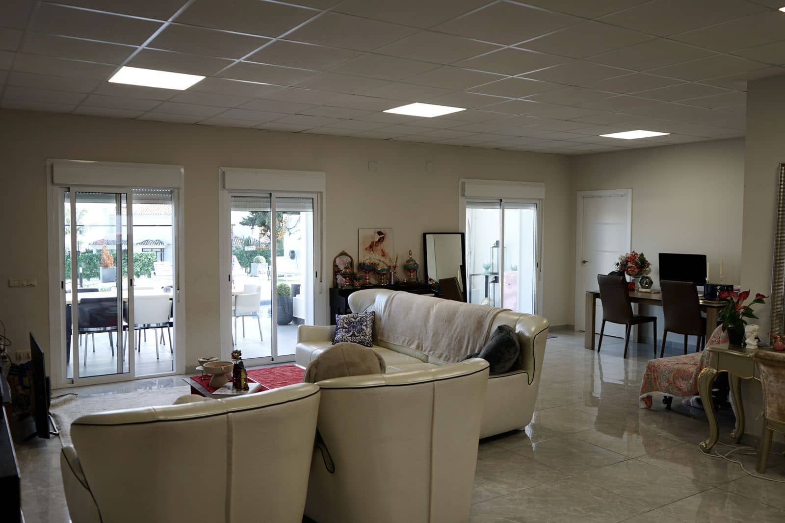 6 slaapkamer Villa te koop in Marbella - € 1.950.000 (Ref: 9910596)