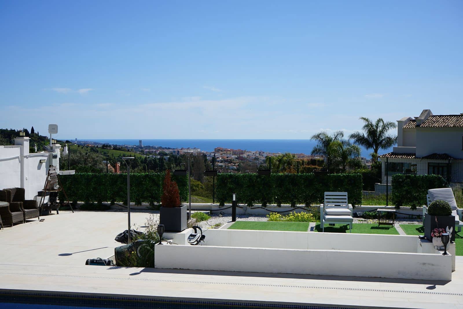 6 slaapkamer Villa te koop in Marbella - € 1.950.000 (Ref: 9910596)