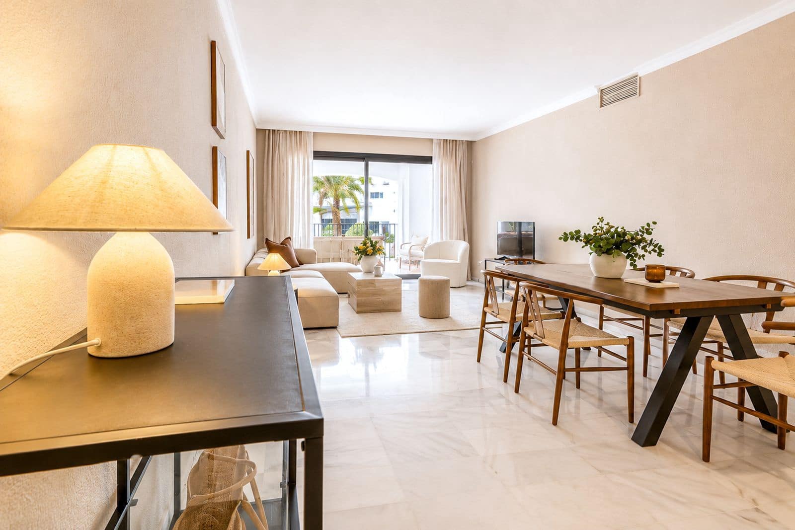 3 sypialnia Apartament na sprzedaż w Puerto Banus - 750 000 € (Ref: 9910597)