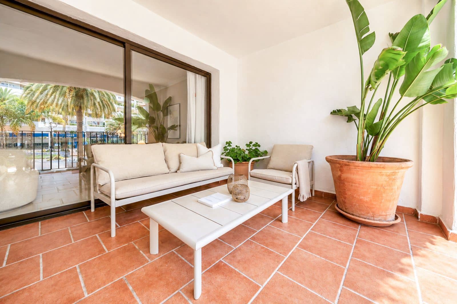 3 sypialnia Apartament na sprzedaż w Puerto Banus - 750 000 € (Ref: 9910597)