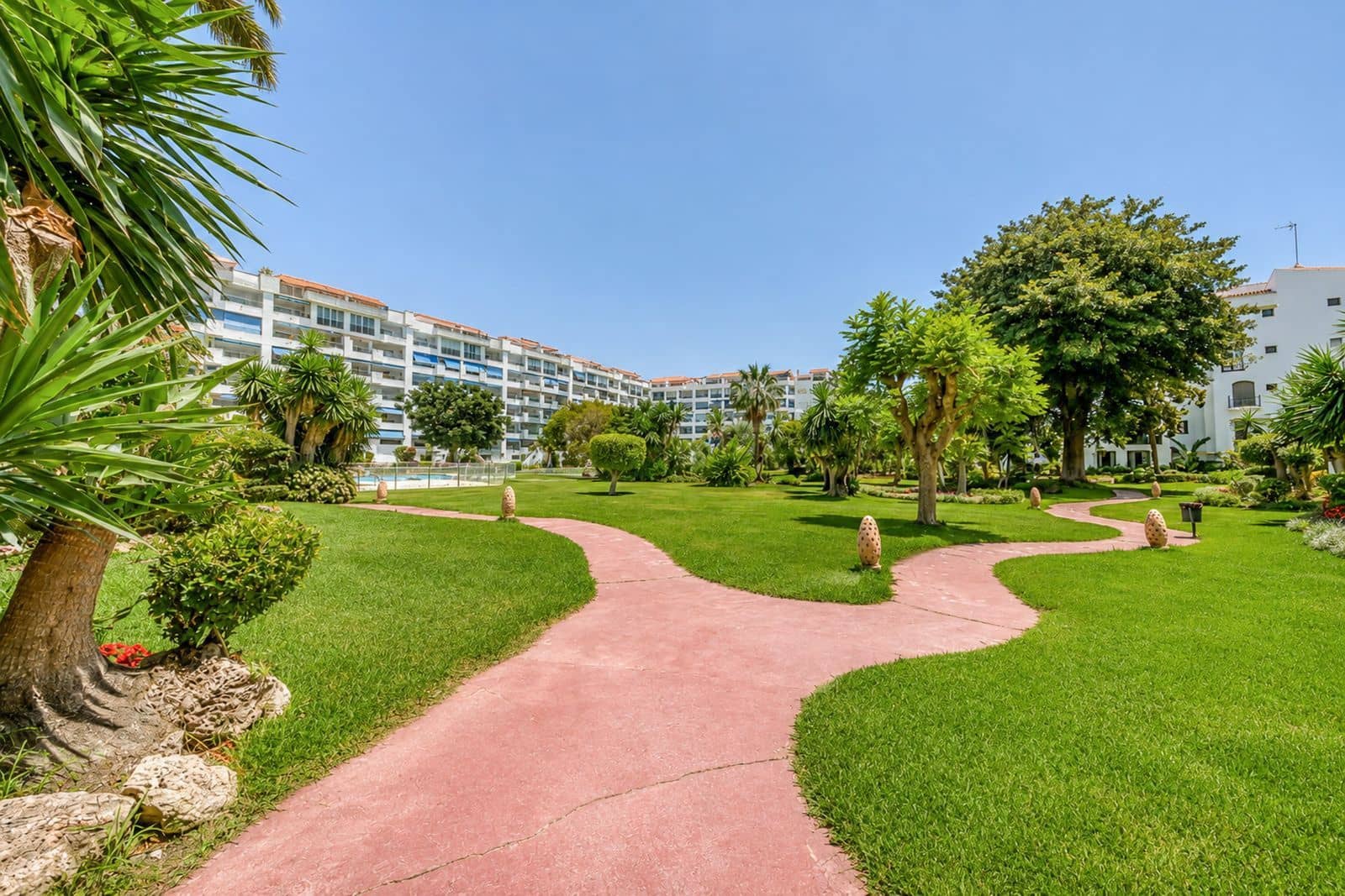 3 sypialnia Apartament na sprzedaż w Puerto Banus - 750 000 € (Ref: 9910597)