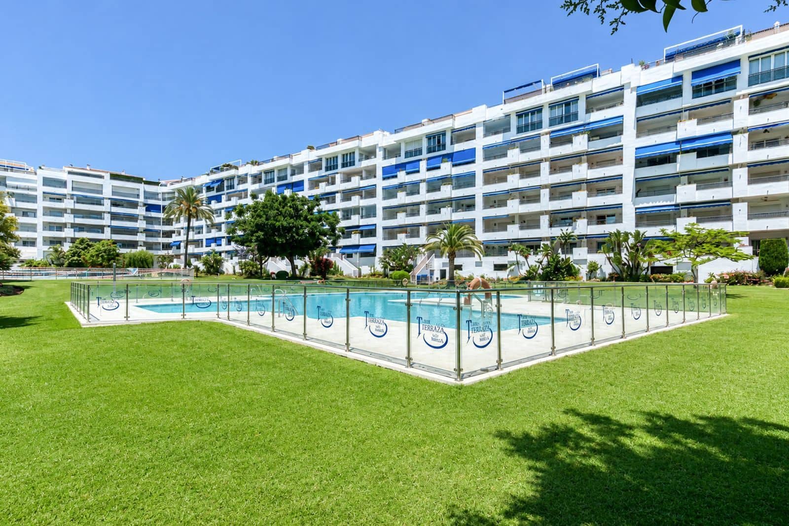 3 sypialnia Apartament na sprzedaż w Puerto Banus - 750 000 € (Ref: 9910597)