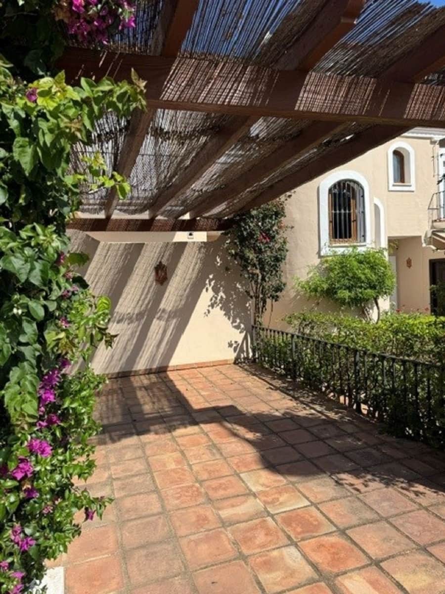3 camera da letto Casa in vendita in El Paraiso - 800.000 € (Rif: 9910598)
