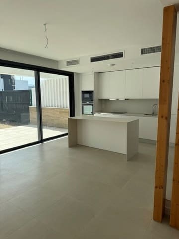 3 slaapkamer Halfvrijstaande villa te koop in Atalaya-Isdabe, Estepona - € 900.000 (Ref: 9910599)