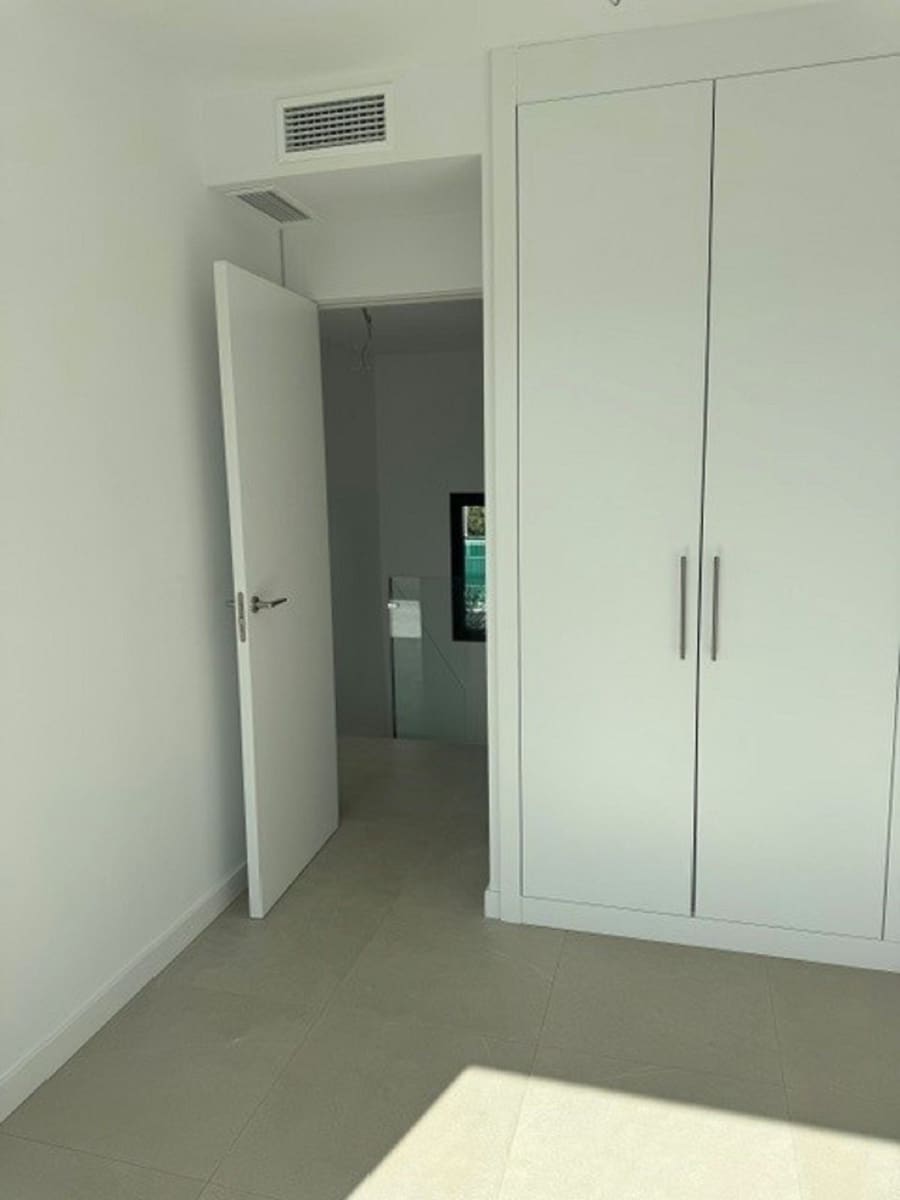 3 slaapkamer Halfvrijstaande villa te koop in Atalaya-Isdabe - € 900.000 (Ref: 9910599)