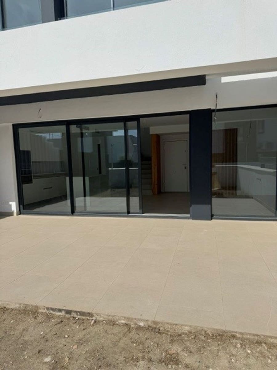 3 slaapkamer Halfvrijstaande villa te koop in Atalaya-Isdabe - € 900.000 (Ref: 9910599)