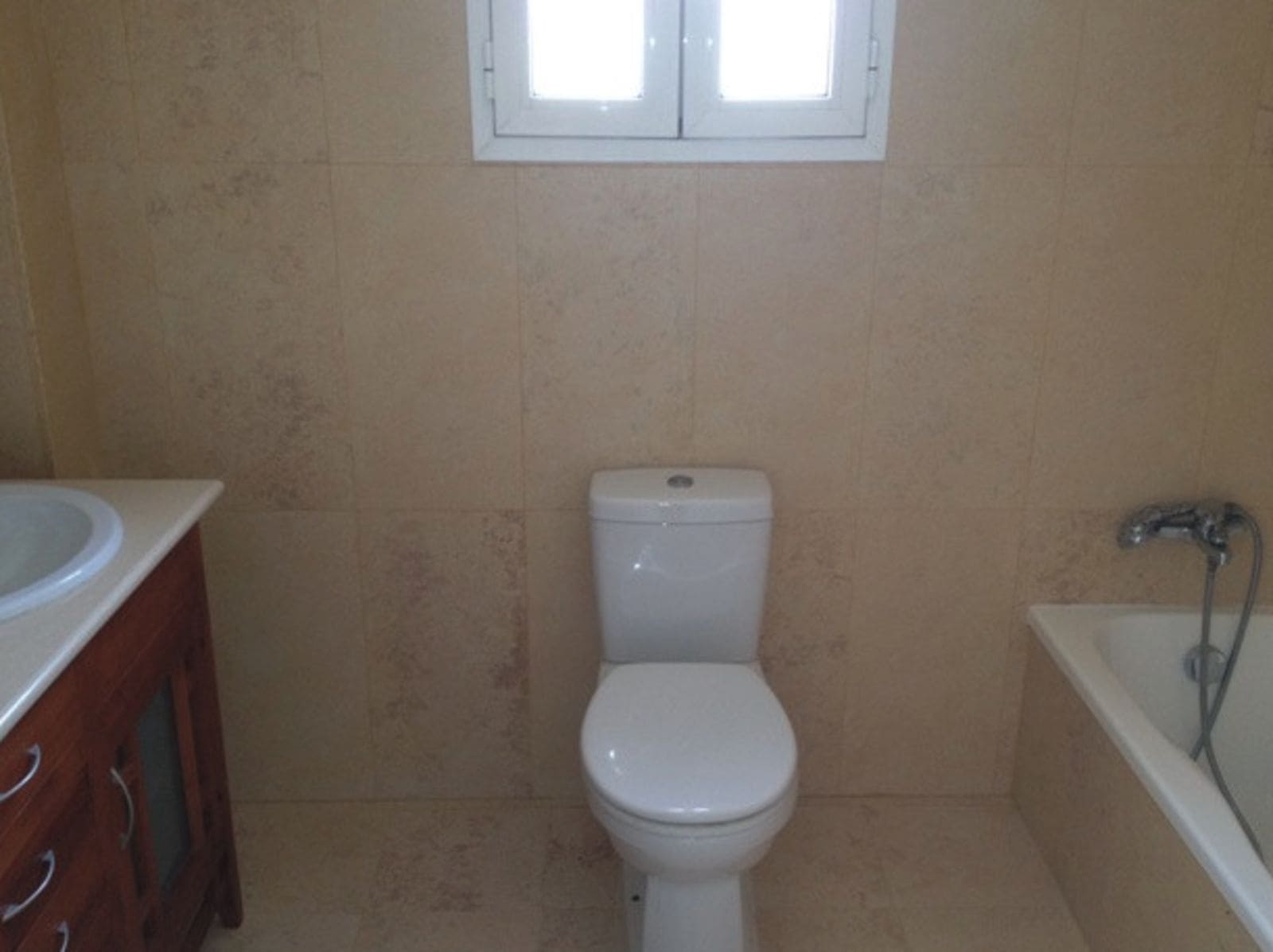 2 Zimmer Apartment zu verkaufen in La Duquesa / Puerto de la Duquesa - 270.000 € (Ref: 9910600)