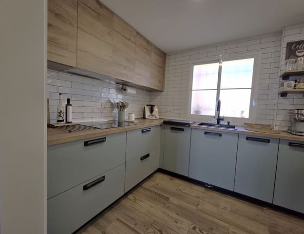 2 sovrum Lägenhet till salu i Benalmádena - 315 000 € (Ref: 9910601)