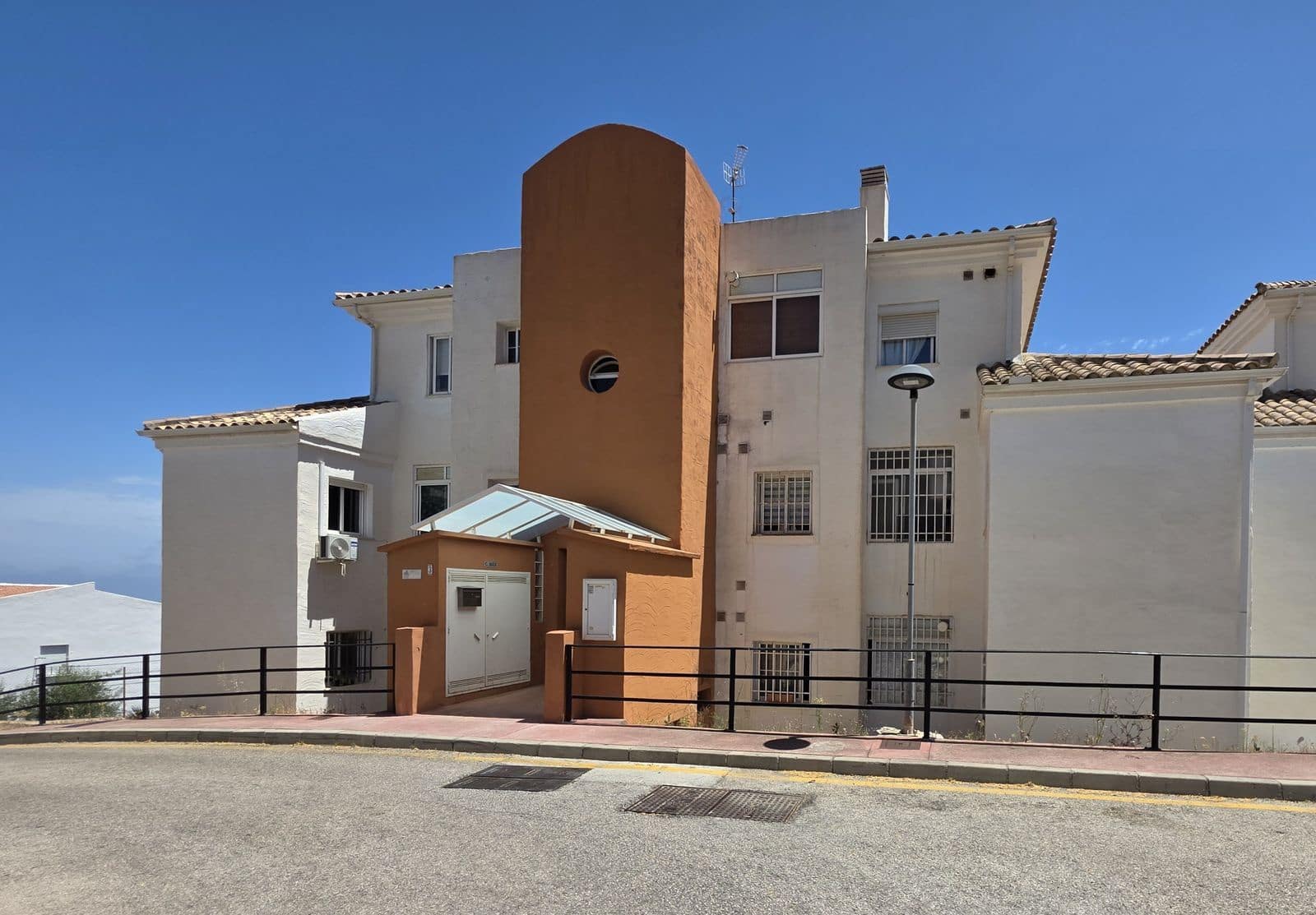 2 sovrum Lägenhet till salu i Benalmadena - 315 000 € (Ref: 9910601)
