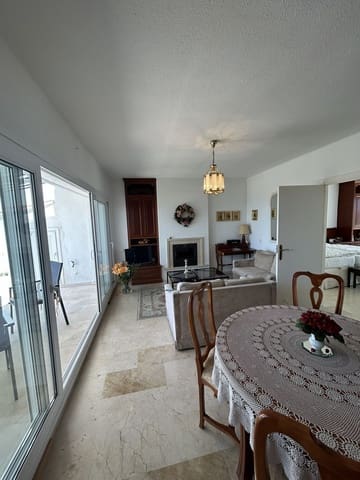 1 soverom Penthouse til salgs i Marbella - € 420 000 (Ref: 9910602)