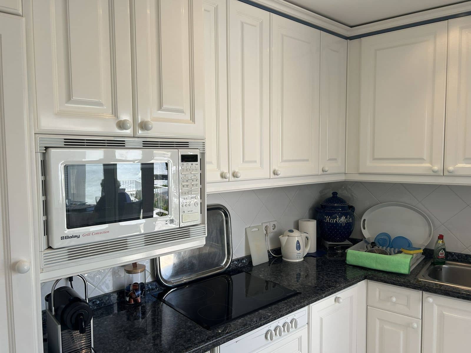1 soverom Penthouse til salgs i Marbella - € 420 000 (Ref: 9910602)
