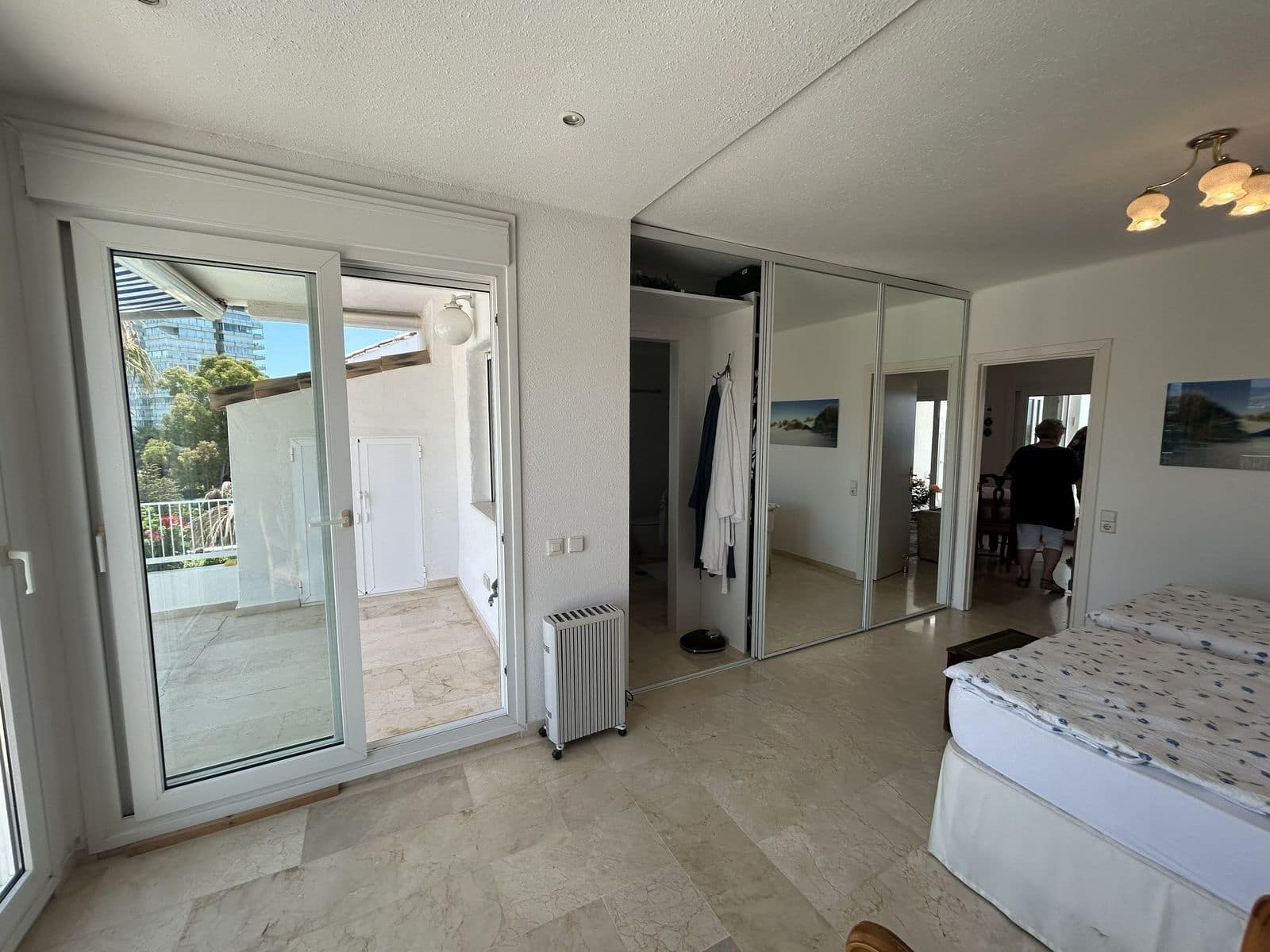 1 soverom Penthouse til salgs i Marbella - € 420 000 (Ref: 9910602)