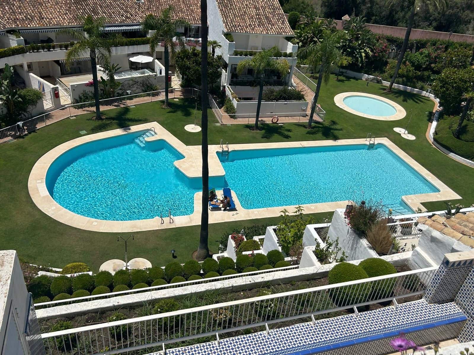 1 soverom Penthouse til salgs i Marbella - € 420 000 (Ref: 9910602)
