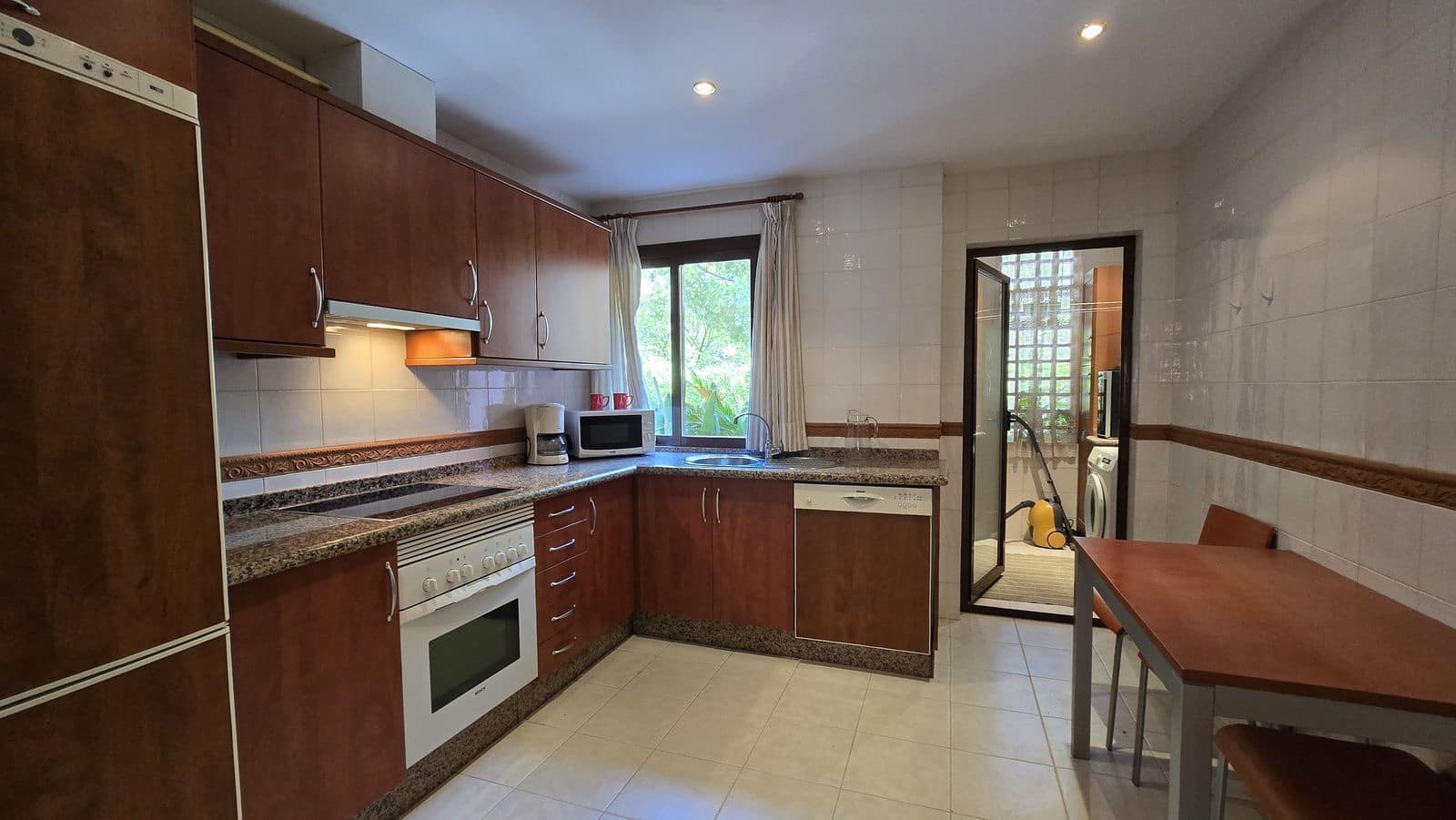 2 Zimmer Apartment zu verkaufen in Puerto Banus - 825.000 € (Ref: 9910603)