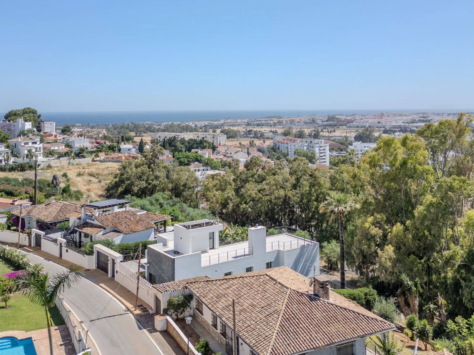 4 sovrum Semi-fristående Villa till salu i Nueva Andalucia - 1 595 000 € (Ref: 9910604)