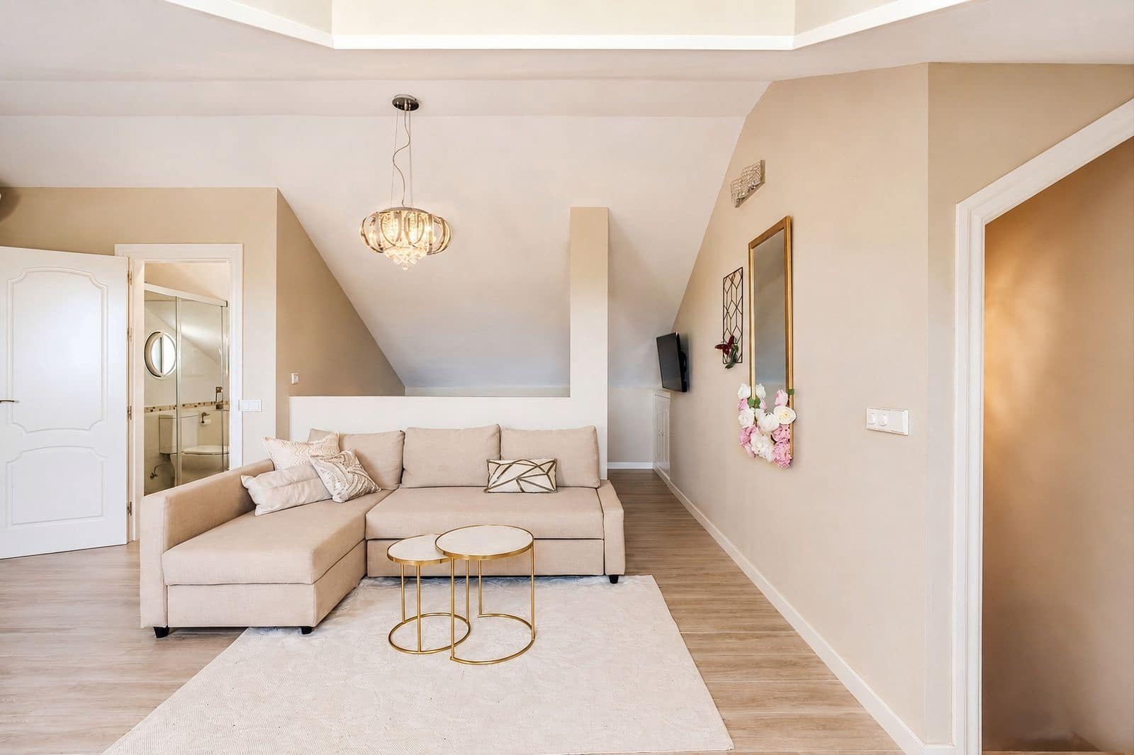 4 sovrum Semi-fristående Villa till salu i Nueva Andalucia - 1 595 000 € (Ref: 9910604)