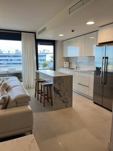 2 slaapkamer Appartement te koop in Torremolinos - € 1.240.000 (Ref: 9910605)