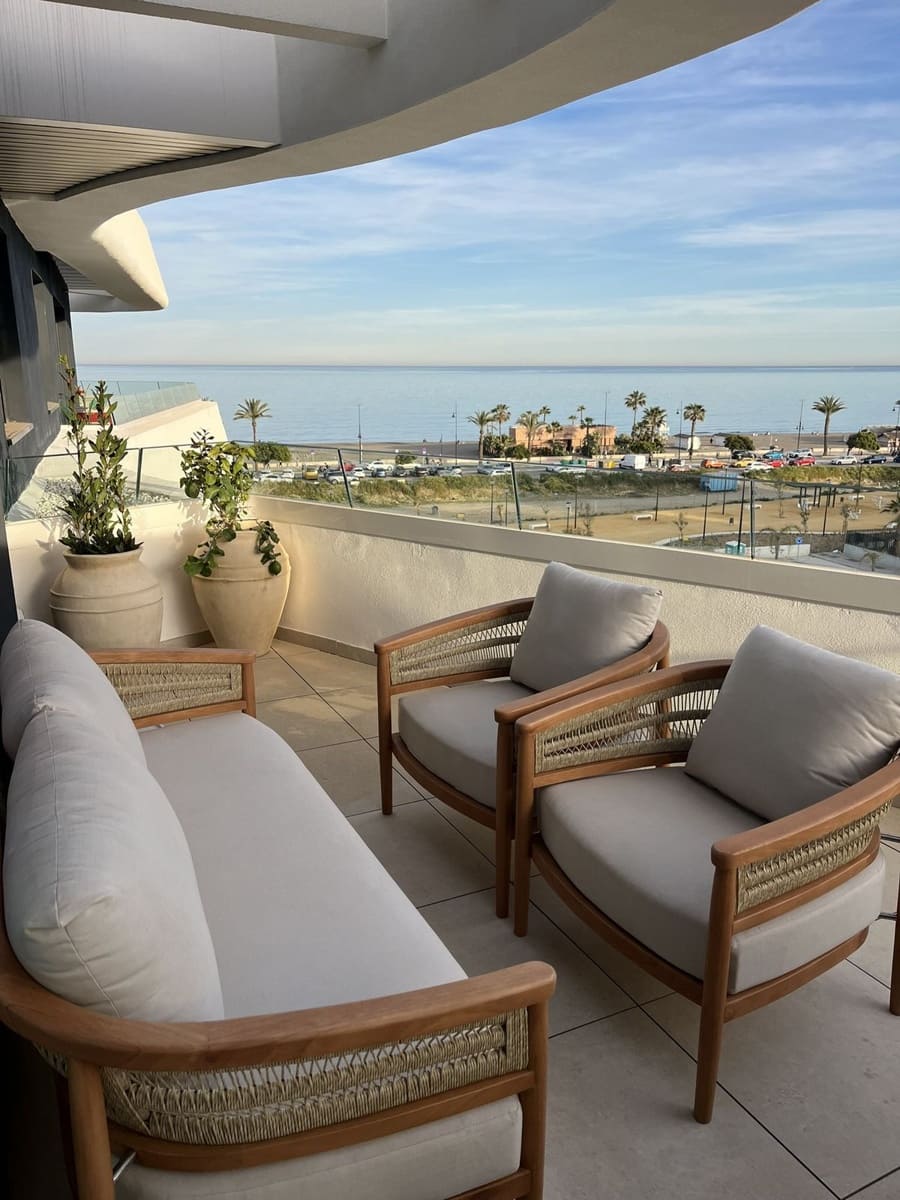 2 slaapkamer Appartement te koop in Torremolinos - € 1.240.000 (Ref: 9910605)