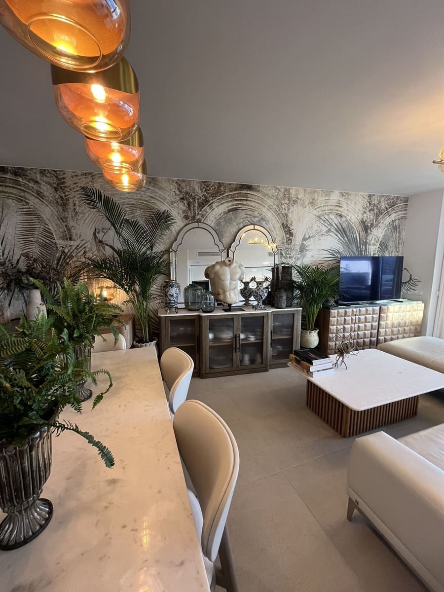 2 slaapkamer Appartement te koop in Torremolinos - € 1.240.000 (Ref: 9910605)
