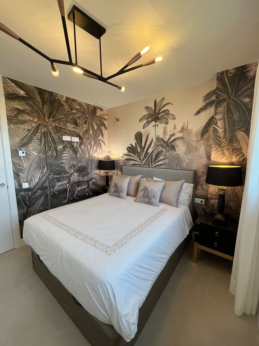 2 slaapkamer Appartement te koop in Torremolinos - € 1.240.000 (Ref: 9910605)