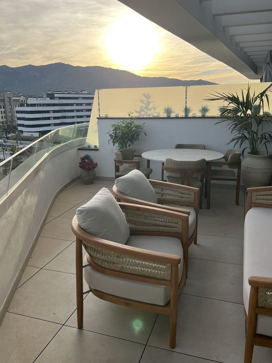 2 slaapkamer Appartement te koop in Torremolinos - € 1.240.000 (Ref: 9910605)