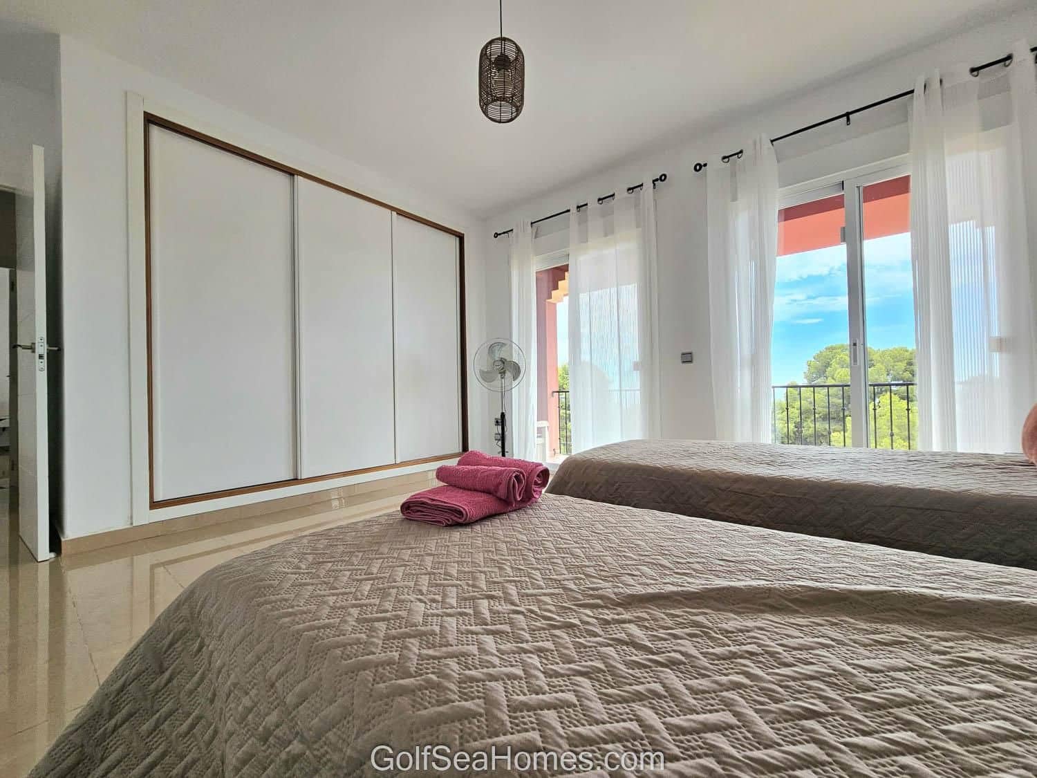 4 slaapkamer Villa te koop in Torremolinos - € 850.000 (Ref: 9910606)