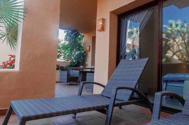 2 soveværelse Lejlighed til salg i San Pedro de Alcantara, Marbella - € 799.000 (Ref: 9910608)