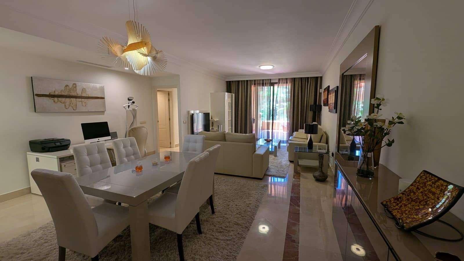 2 soveværelse Lejlighed til salg i San Pedro de Alcantara - € 799.000 (Ref: 9910608)