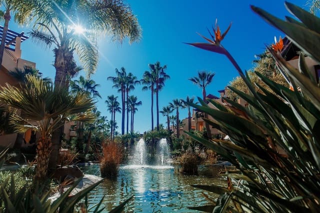 2 soveværelse Lejlighed til salg i San Pedro de Alcantara, Marbella - € 799.000 (Ref: 9910608)