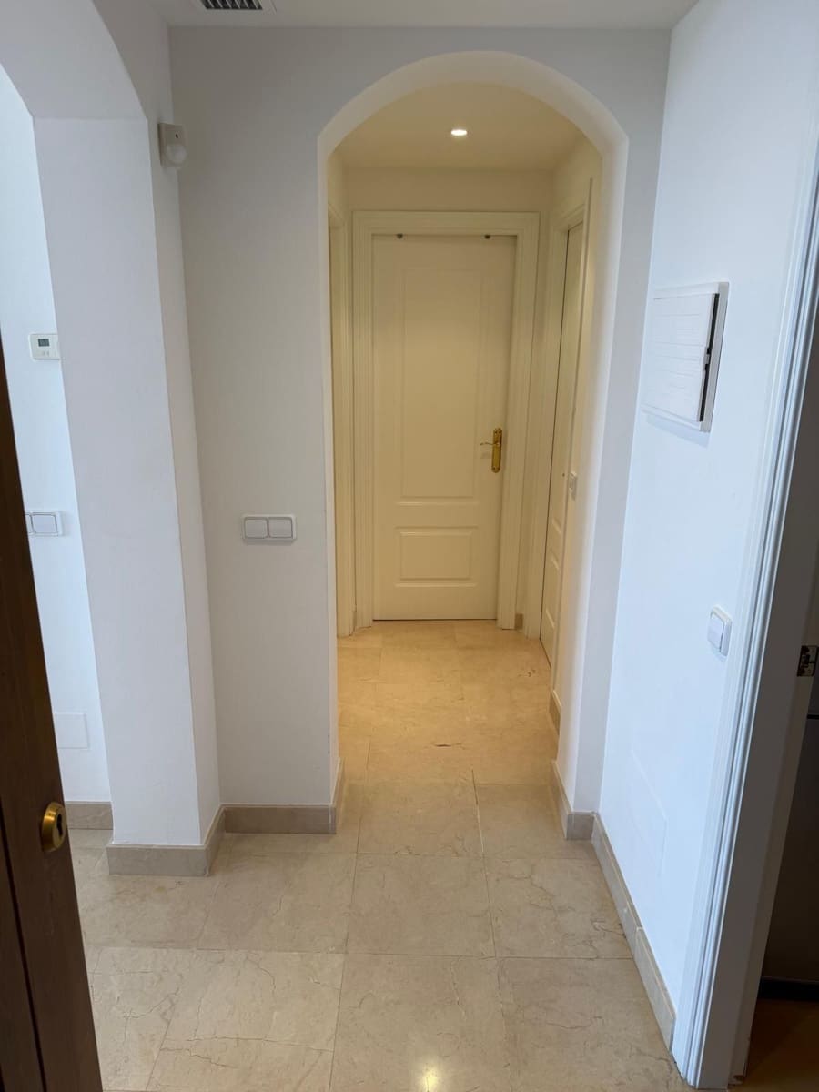 2 slaapkamer Penthouse te koop in Benahavis - € 461.000 (Ref: 9910612)