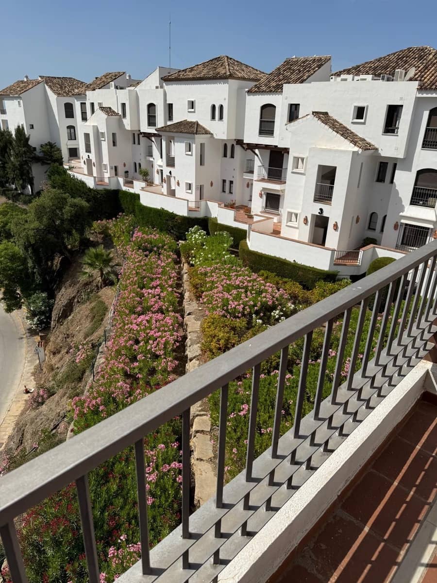 2 slaapkamer Penthouse te koop in Benahavis - € 461.000 (Ref: 9910612)