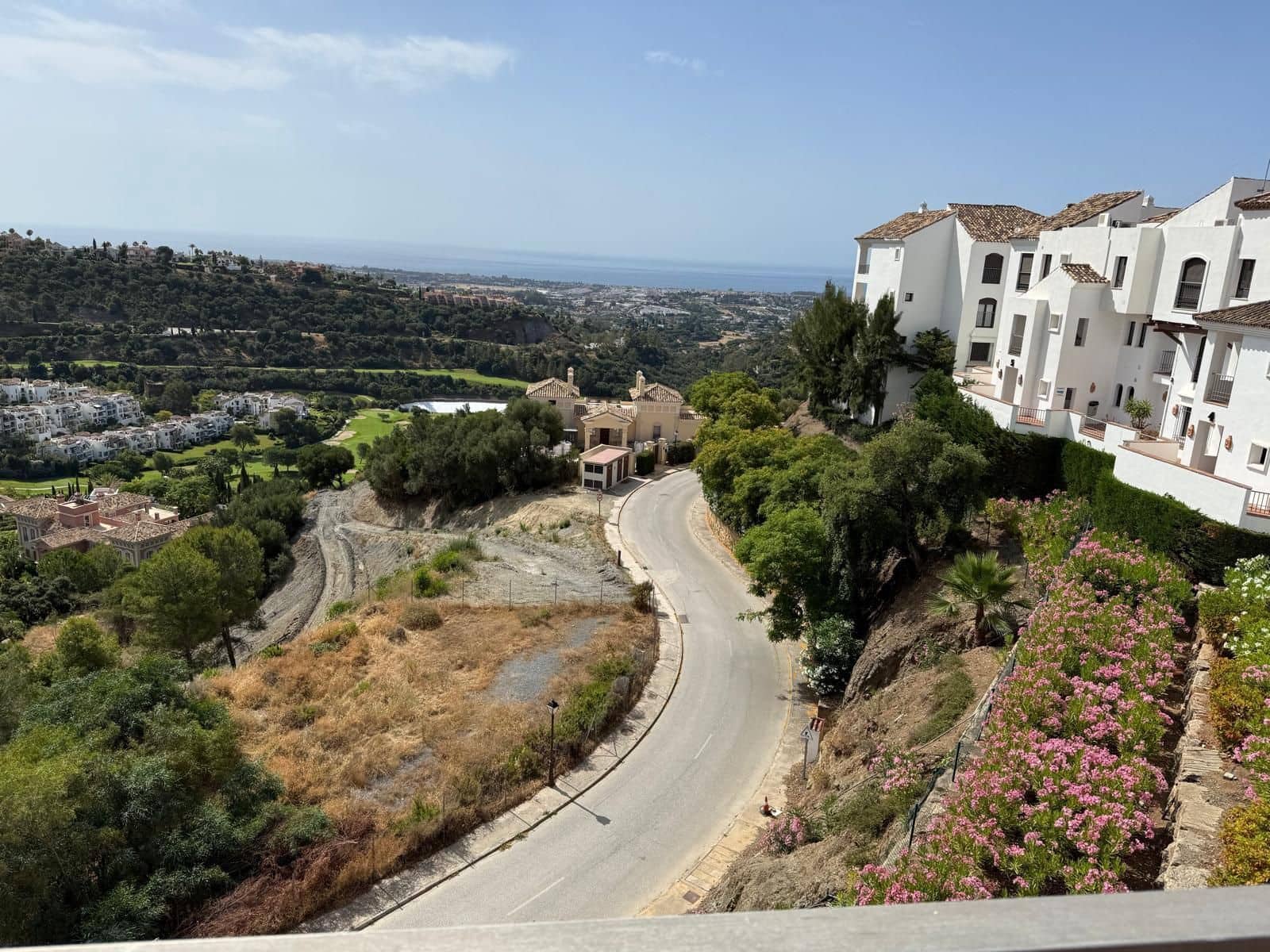 2 slaapkamer Penthouse te koop in Benahavis - € 461.000 (Ref: 9910612)