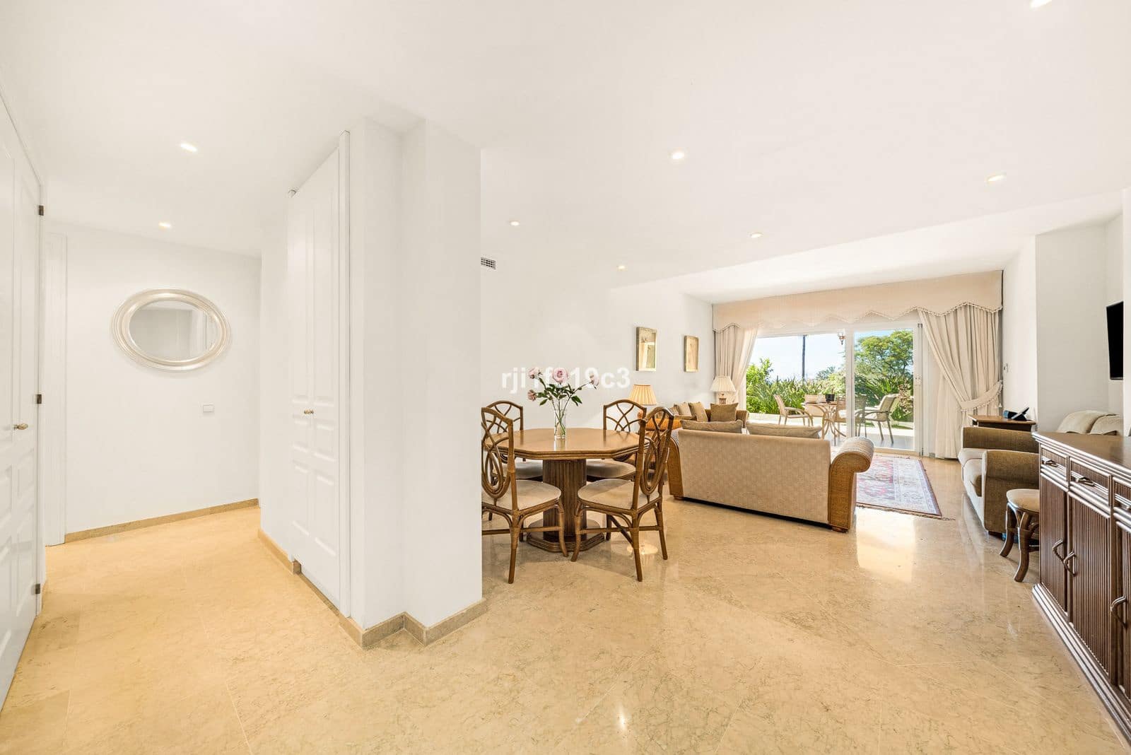 2 Zimmer Apartment zu verkaufen in Elviria - 595.000 € (Ref: 9910614)