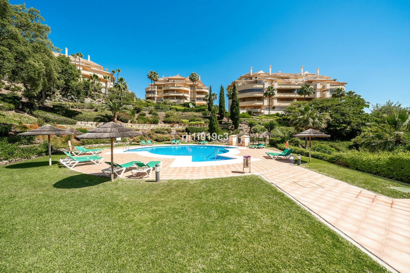 2 Zimmer Apartment zu verkaufen in Elviria - 595.000 € (Ref: 9910614)