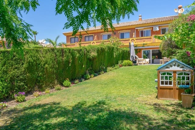 3 sypialnia Dom na sprzedaż w Nueva Atalaya, Estepona - 595 000 € (Ref: 9910615)