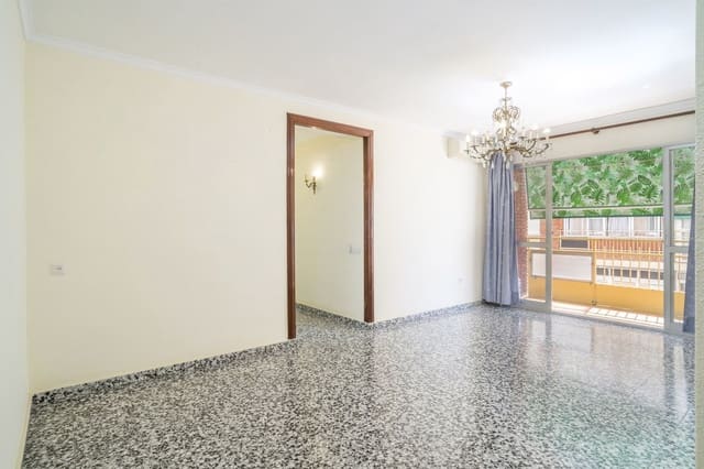 4 soveværelse Lejlighed til salg i Málaga by - € 310.000 (Ref: 9910619)
