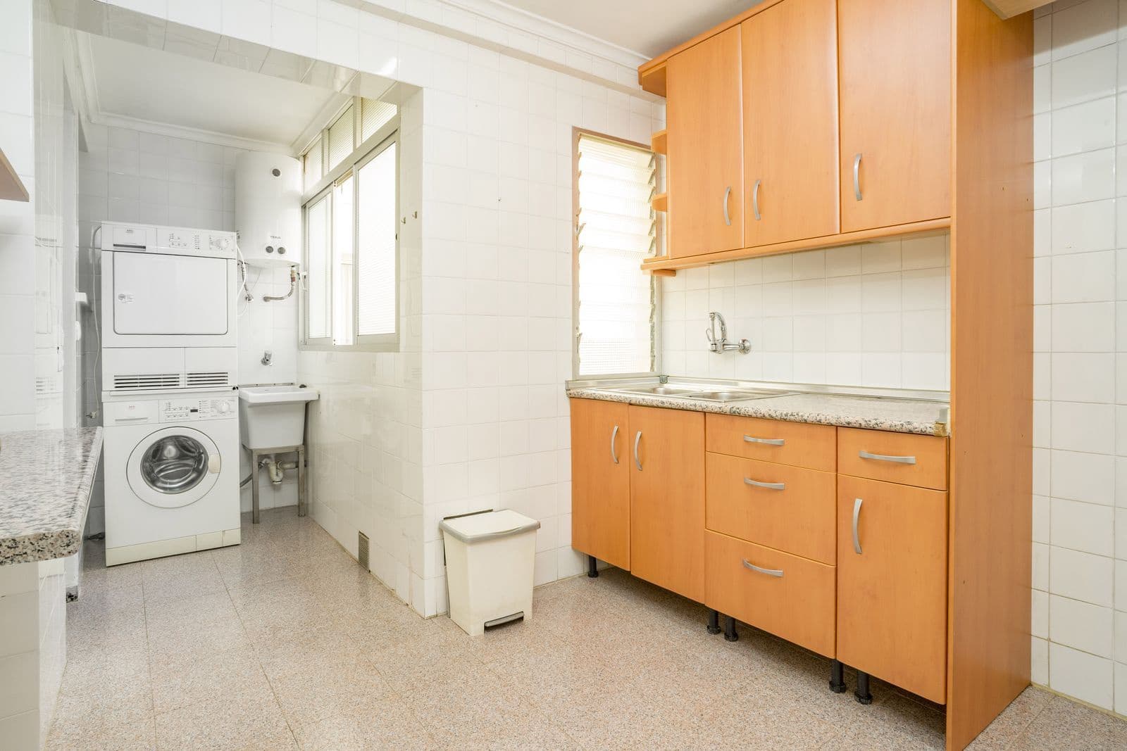 4 soveværelse Lejlighed til salg i Malaga by - € 310.000 (Ref: 9910619)