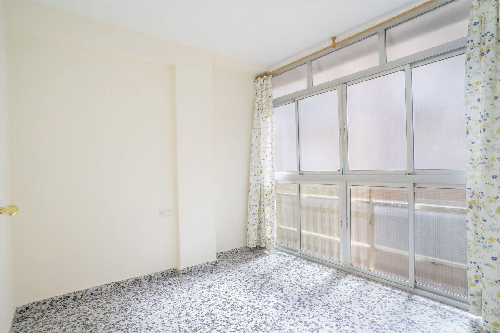 4 soveværelse Lejlighed til salg i Malaga by - € 310.000 (Ref: 9910619)