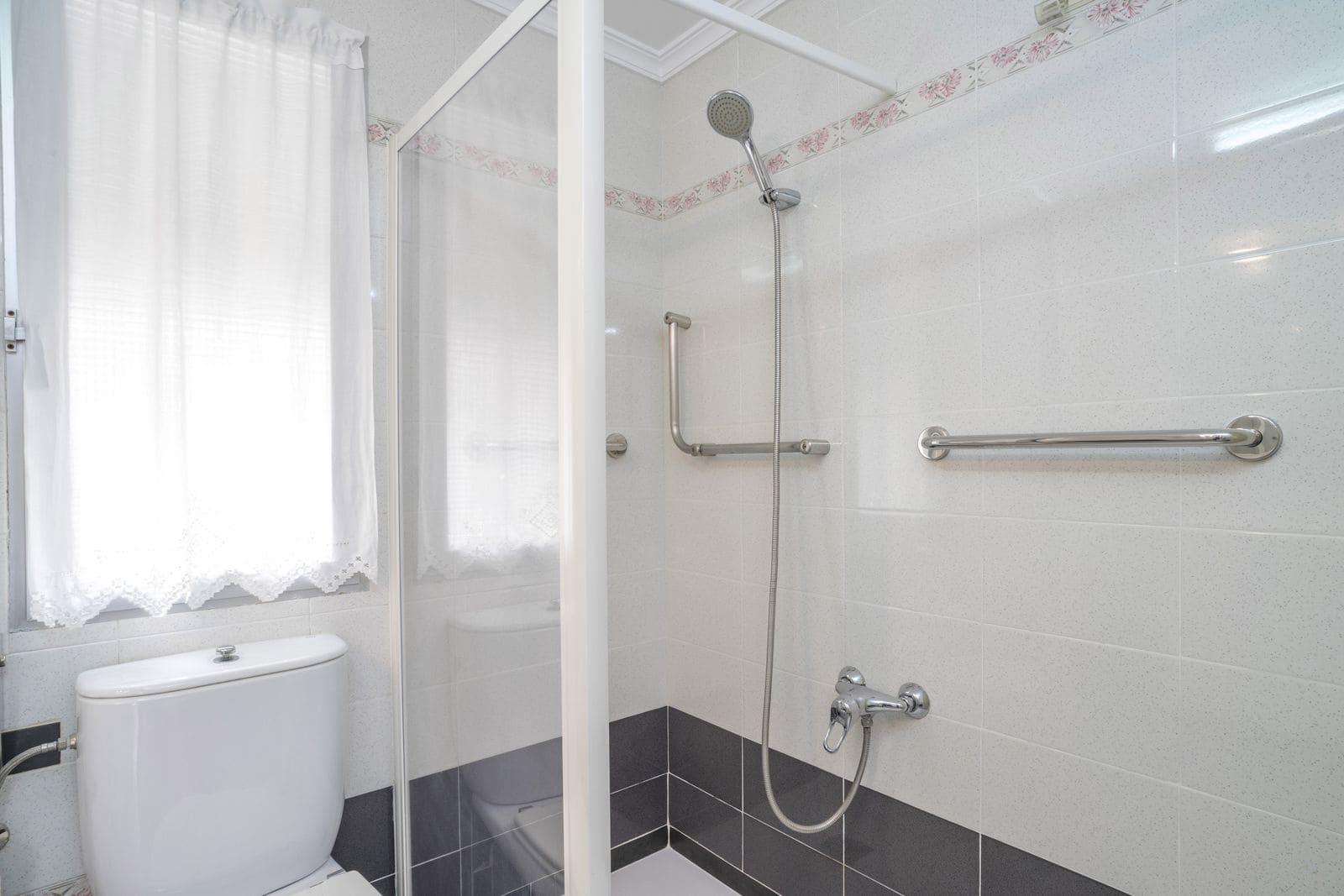 4 soveværelse Lejlighed til salg i Malaga by - € 310.000 (Ref: 9910619)