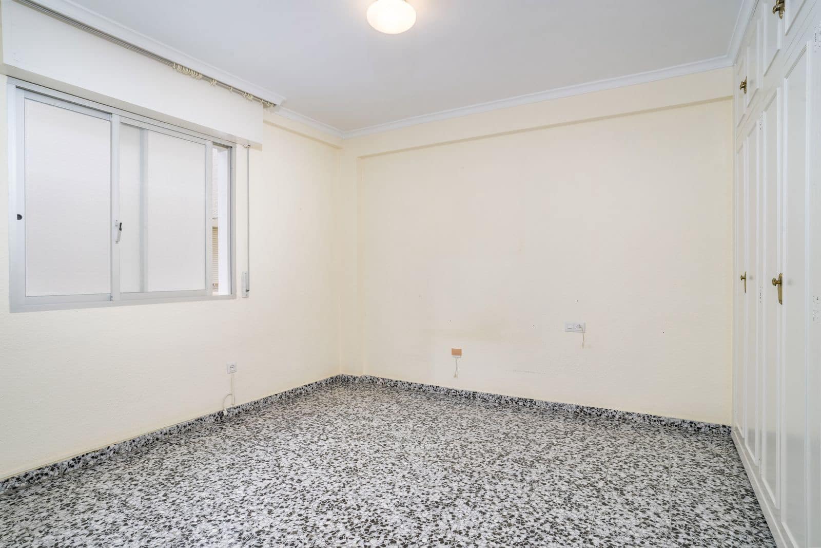 4 soveværelse Lejlighed til salg i Malaga by - € 310.000 (Ref: 9910619)
