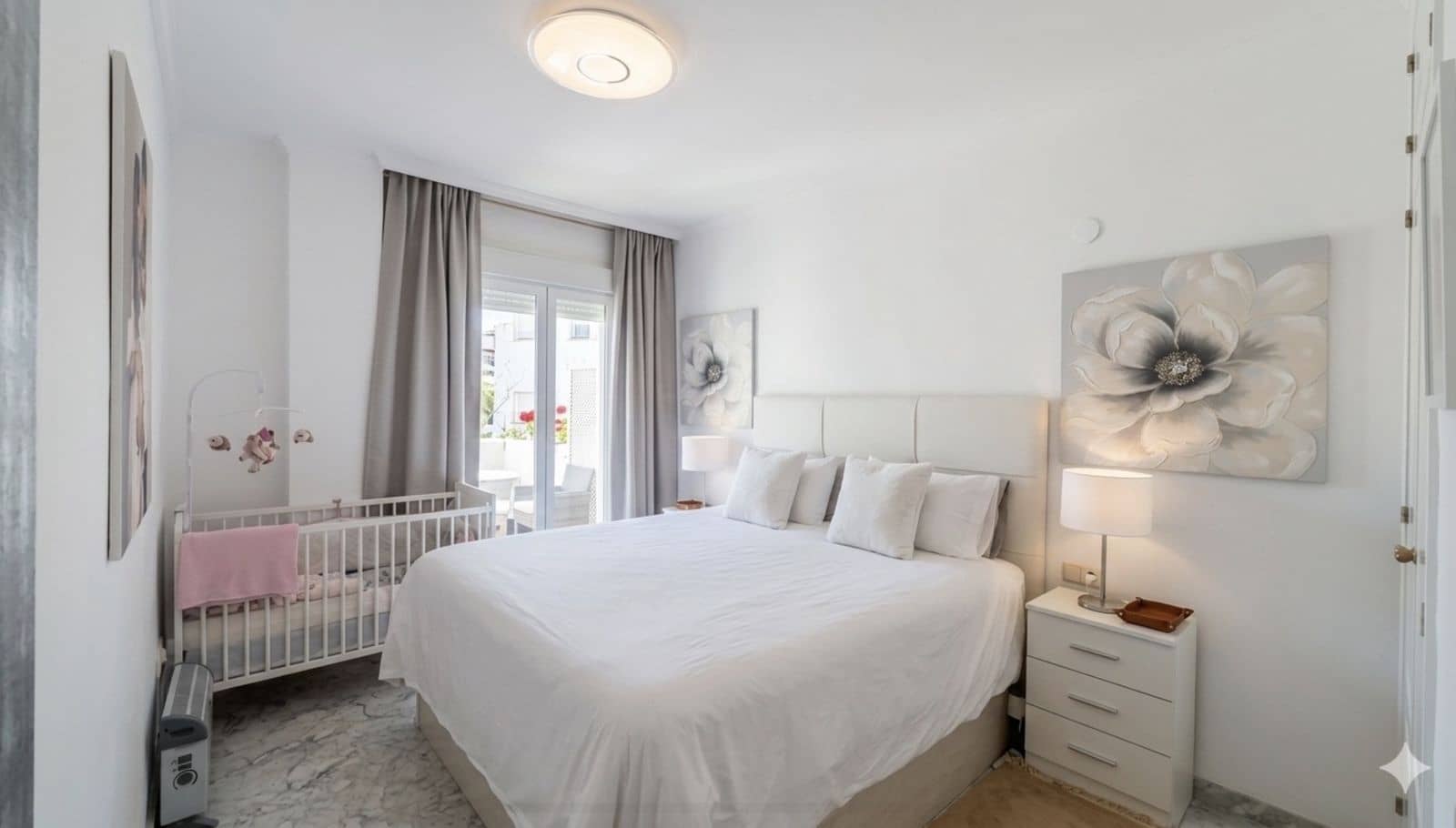 2 makuuhuone Huoneisto myytävänä paikassa Marbella - 730 000 € (Ref: 9910620)