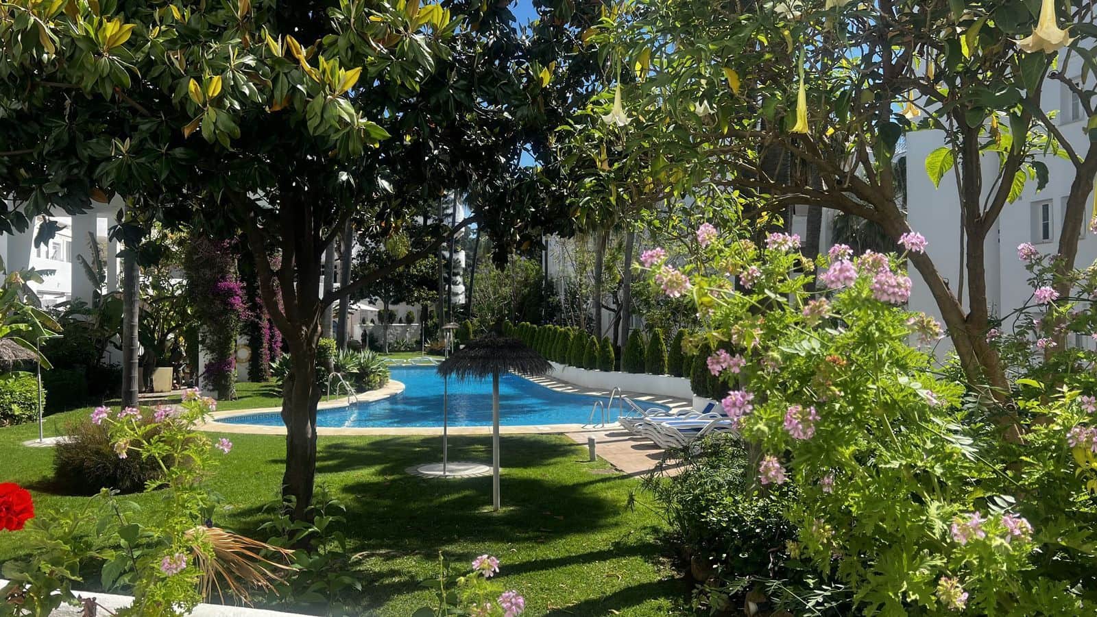 2 makuuhuone Huoneisto myytävänä paikassa Marbella - 730 000 € (Ref: 9910620)