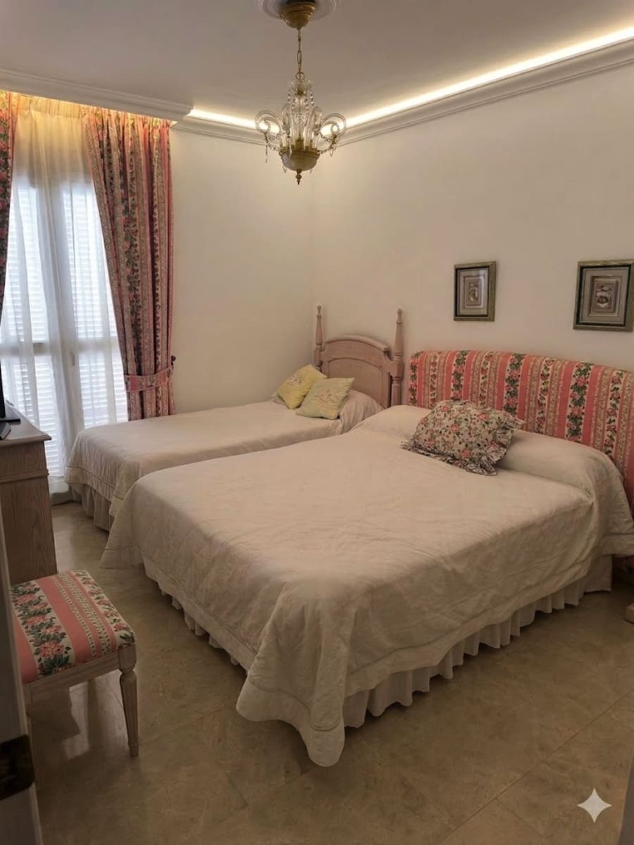 4 camera da letto Casa in vendita in Nueva Andalucia - 635.000 € (Rif: 9910622)