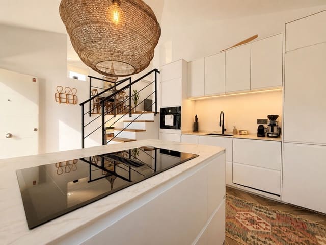 2 chambre Maison de Ville à vendre à Estepona - 690 000 € (Ref: 9910624)